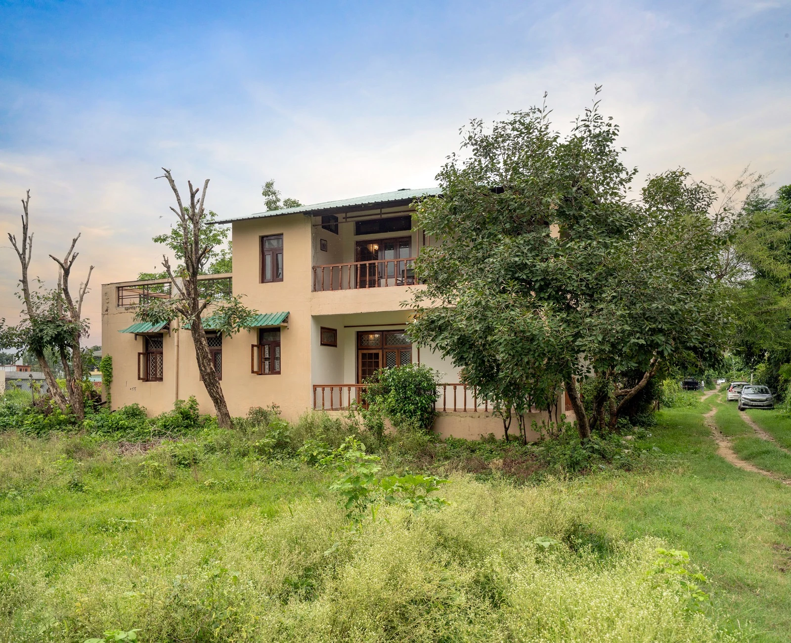 Victorian Architectural Facade - Handcrafted stone, timber pillars & Corbett forest setting