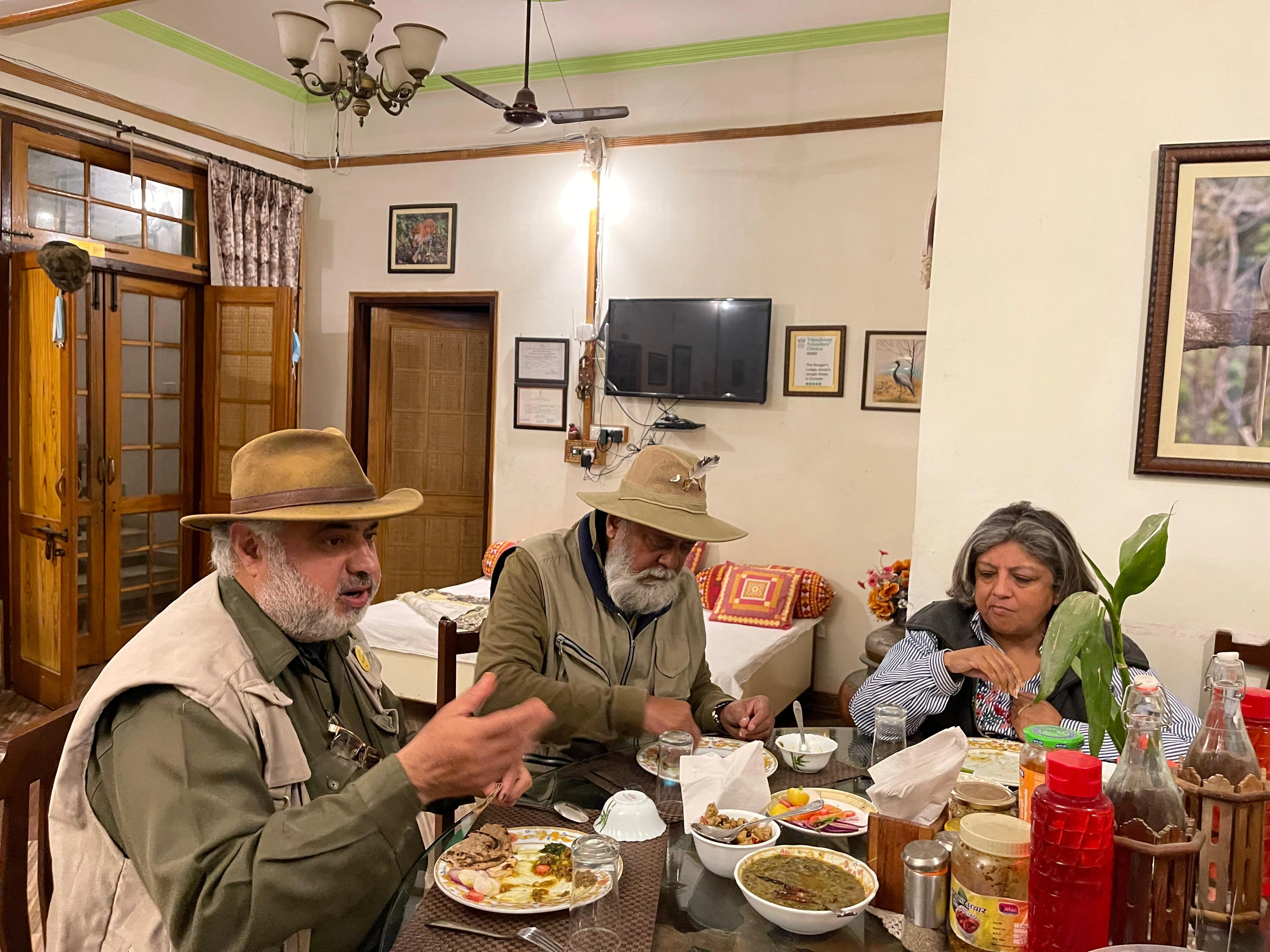 Imran Khan dining and sharing wildlife lore with lodge guests